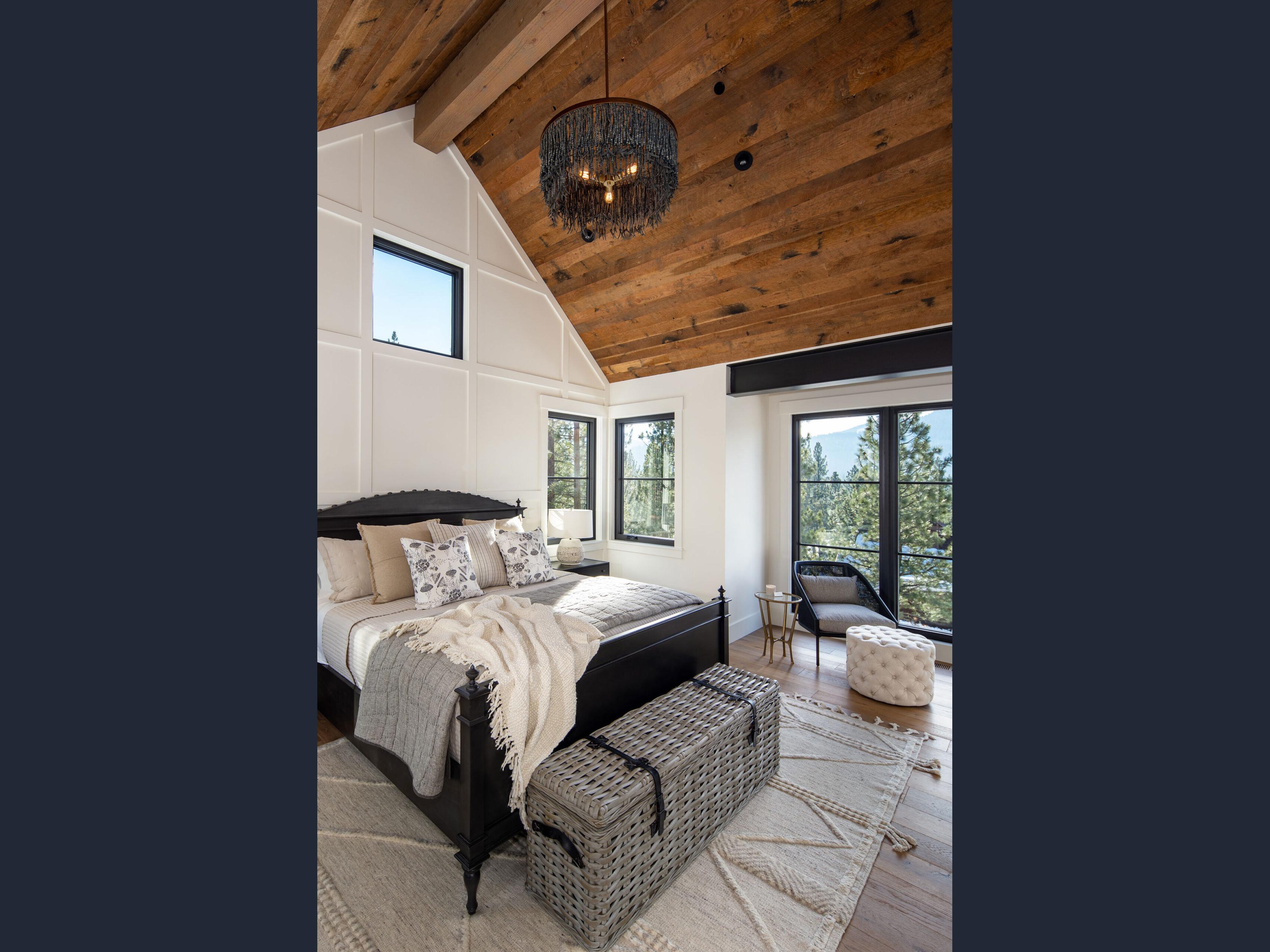 11_270-Laura-Knight_Sinead-H_Heslin-Rd-3_Low-Res-